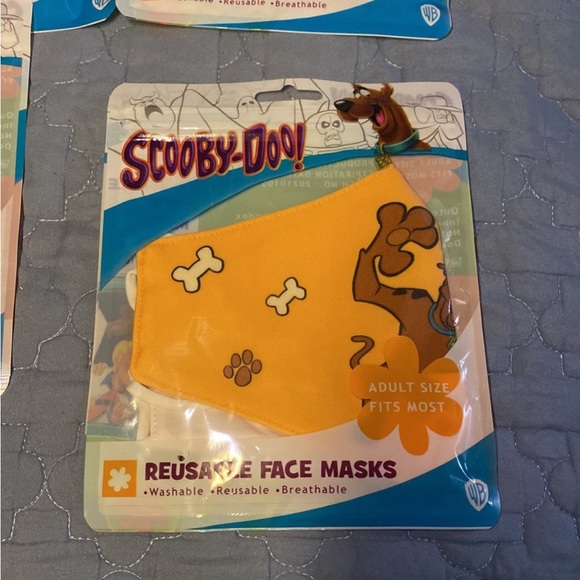 Scooby Doo reusable face mask. - Picture 3 of 9